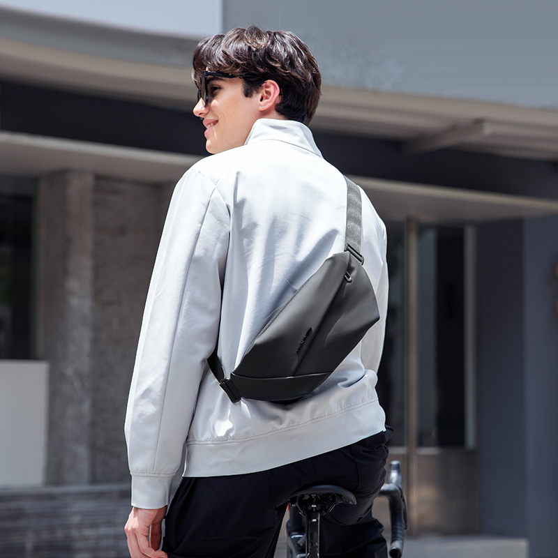 MARK RYDEN Men Crossbody Sling - مراجعة Cycling To Commute وسعره