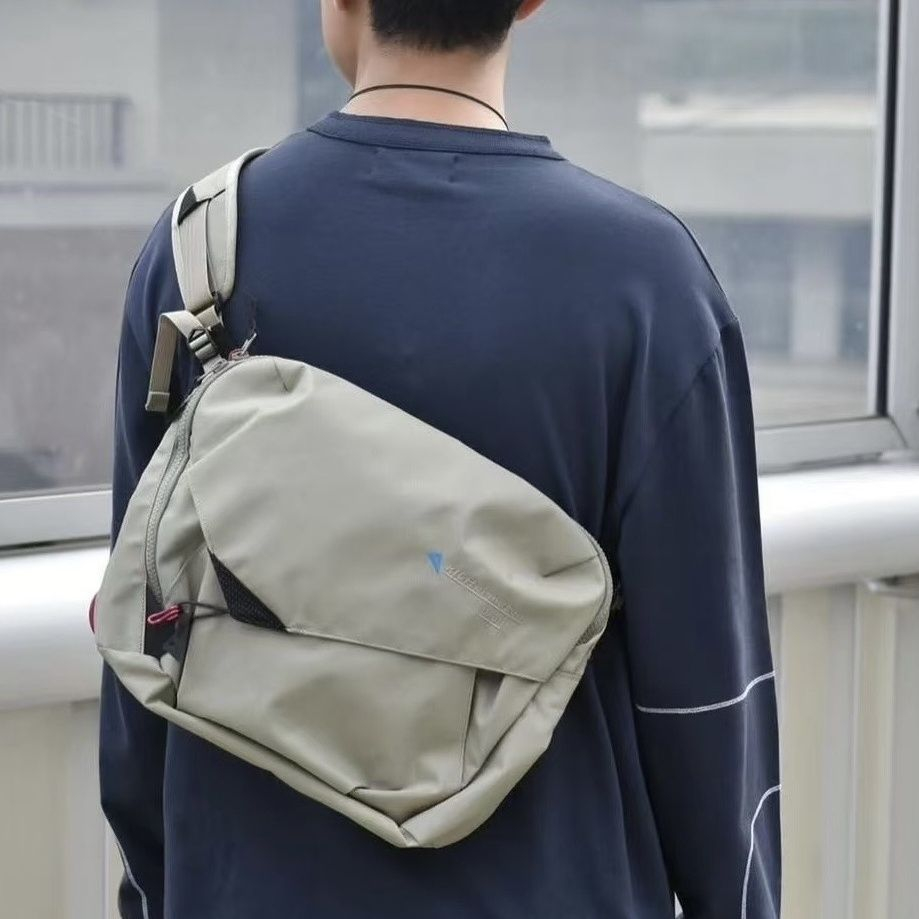 8L Outdoor Messenger Bag Large - مراجعة Cycling To Commute وسعره